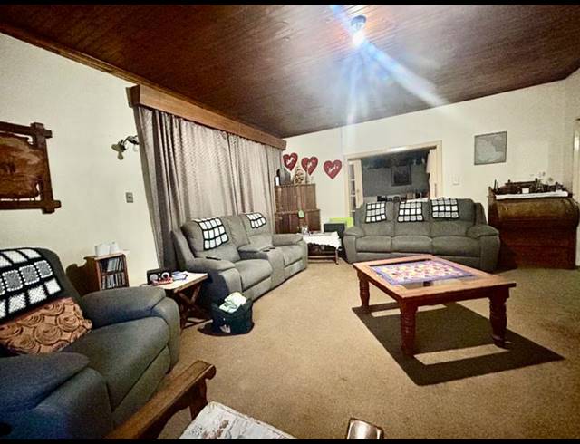 3 BEDROOM HOUSE FOR SALE IN VANDERBIJLPARK CE 1